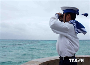 Scholars discuss East Sea in HCM city